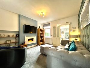 Lounge- click for photo gallery